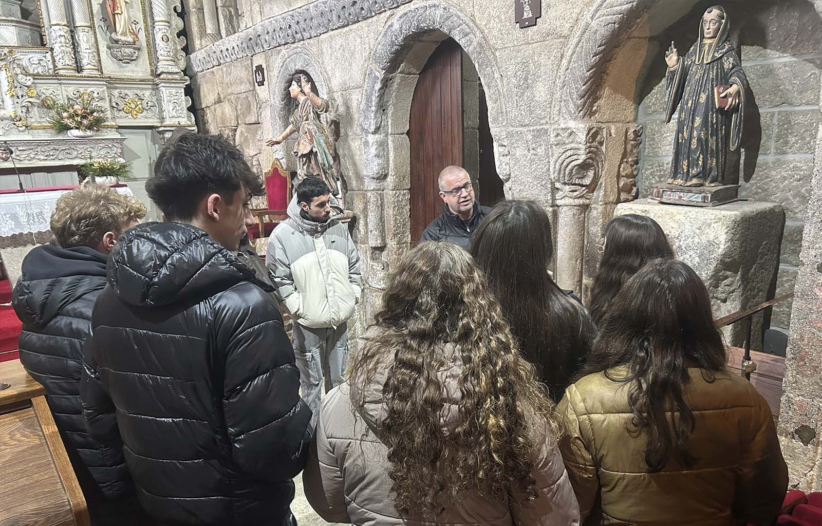Visita de estudo à Igreja de Tarouquela