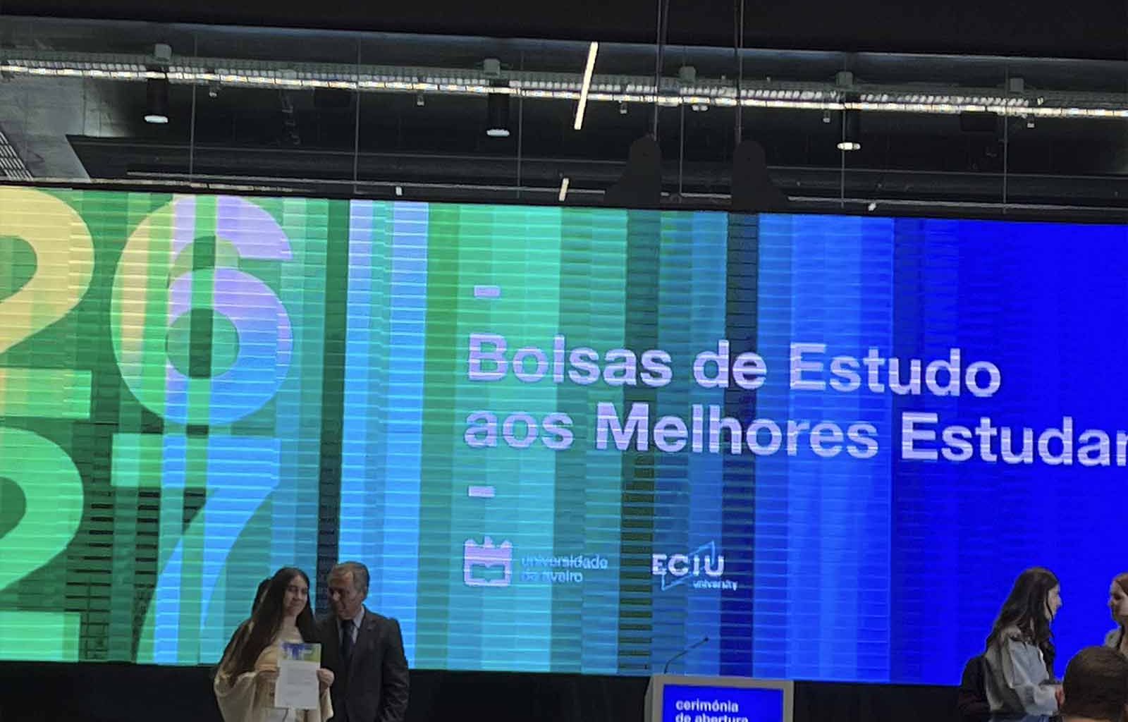 Catarina Pontinha ganha Bolsa de Estudo de Melhores Alunos da Universidade de Aveiro