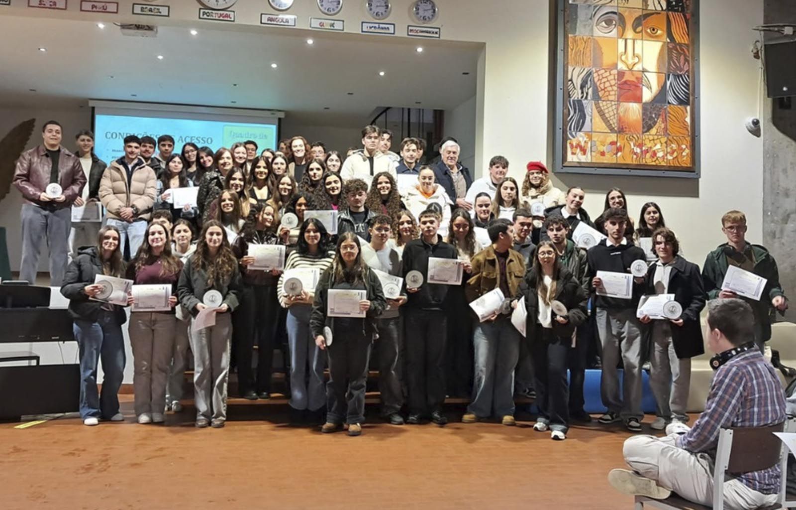 Dia da Escola: 20 anos a distinguir alunos pela Qualidade e Excelência das aprendizagens e pela nobreza de Valores